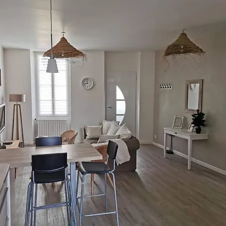 Agreable Maison De Ville, De 1 A 6 Personnes, A 5 Min A Pied Du Centre De Villa *