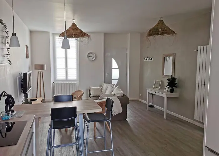 Maison De Ville, De 1 à 6 Personnes, à 5 Min à Pied Du Centre De Villa *