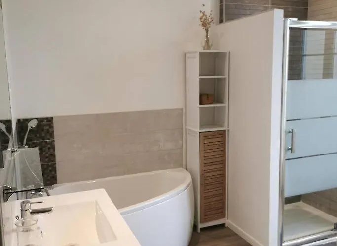 Maison De Ville, De 1 à 6 Personnes, à 5 Min à Pied Du Centre De